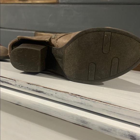 Liberty Brown Suede Heeled Boots - Picture 4 of 10